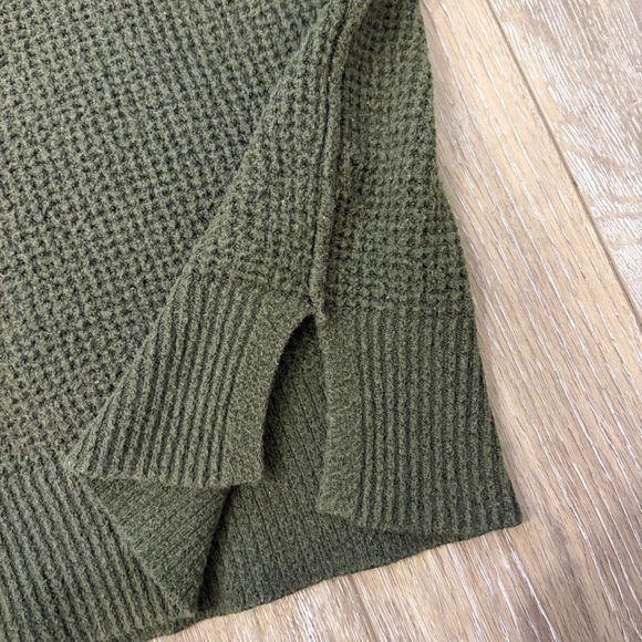 Aerie Crewneck Sweater - Picture 7 of 10